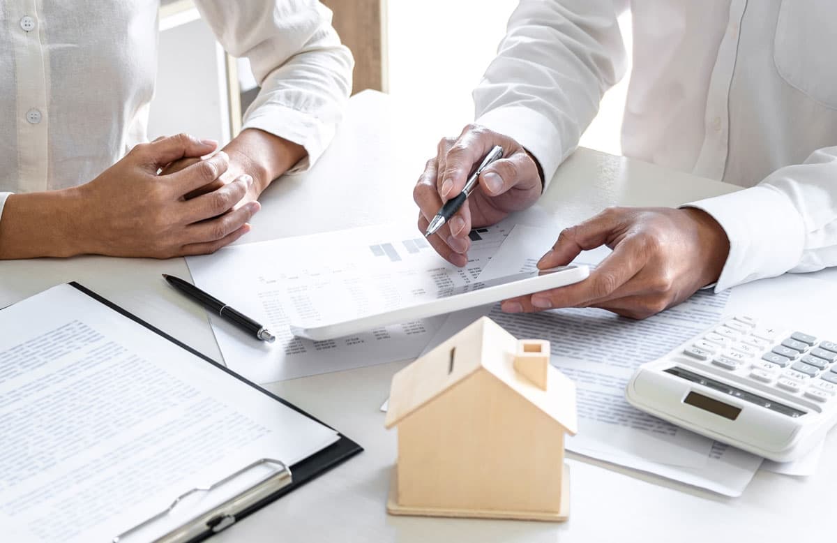 Abogados especialistas en comunidades de vecinos en Ferrol